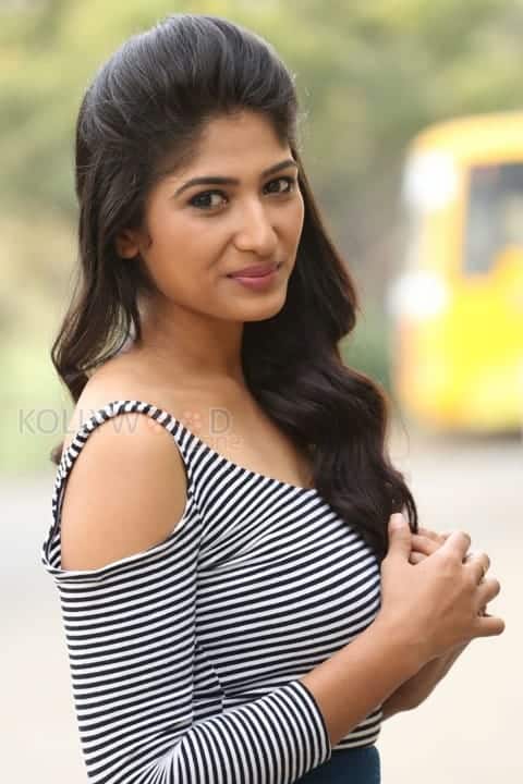 Actress Roshini Prakash New Pictures 12