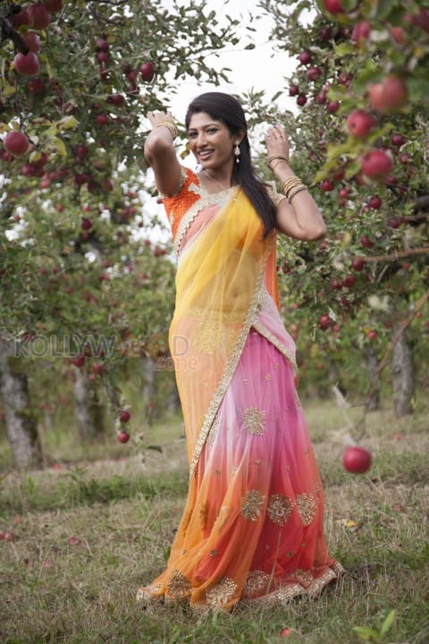 Actress Roshini Prakash Stills 09