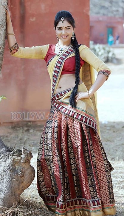 Actress Sanchita Padukone Sexy Pictures 03
