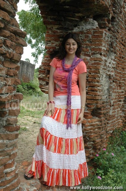 Actress Tanvi Vyas Pictures 10