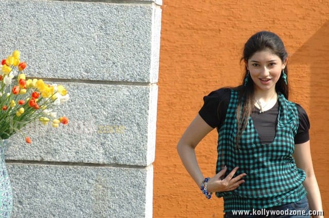 Actress Tanvi Vyas Pictures 16