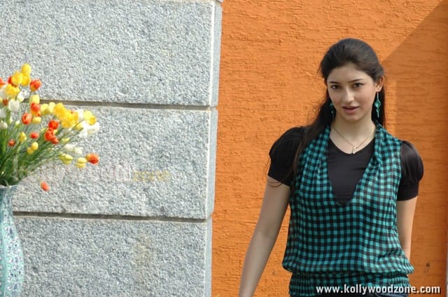 Actress Tanvi Vyas Pictures 18