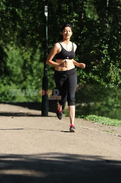 Actress Tanvi Vyas Sexy Jogging Pictures 04