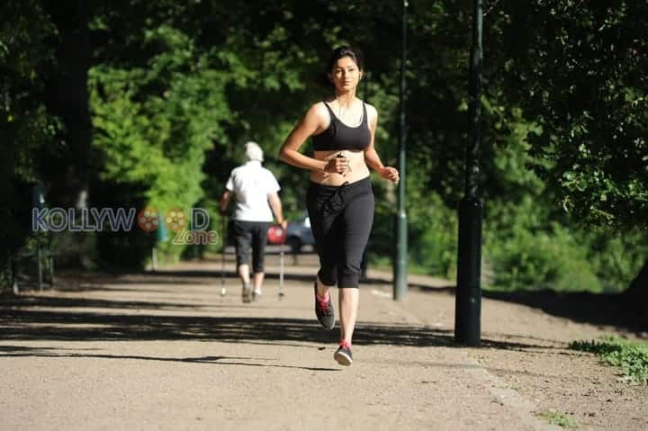 Actress Tanvi Vyas Sexy Jogging Pictures 06
