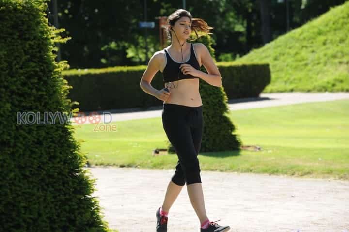 Actress Tanvi Vyas Sexy Jogging Pictures 16