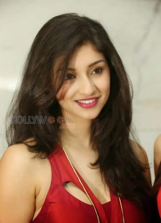 Actress Tanvi Vyas Sexy Pictures 02