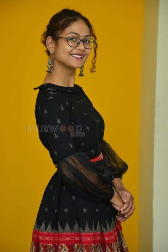 Aditi Miyakal At Big Fm Photos 19