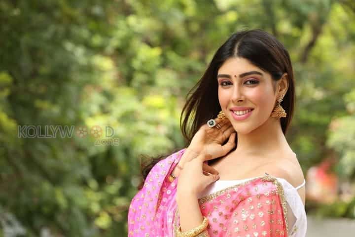 Tollywood Actress Aditi Singh New Photos 08