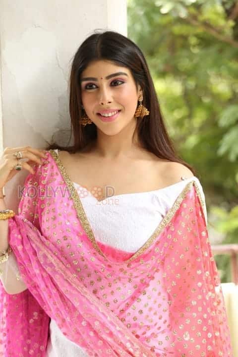 Tollywood Actress Aditi Singh New Photos 16