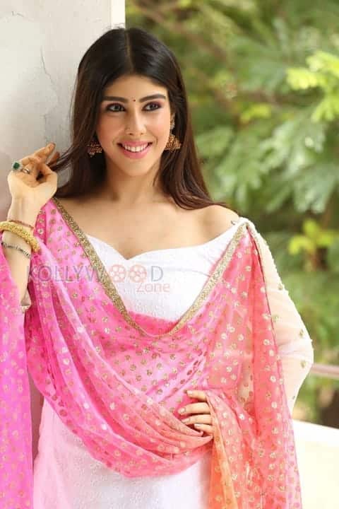 Tollywood Actress Aditi Singh New Photos 17