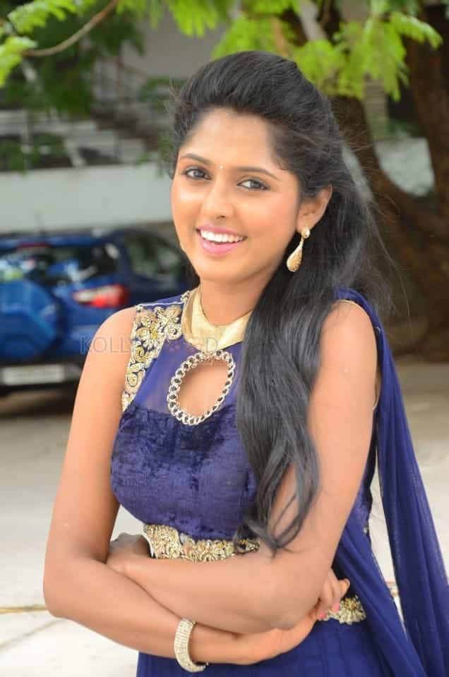Tollywood Actress Charishma Shreekar Photos 20