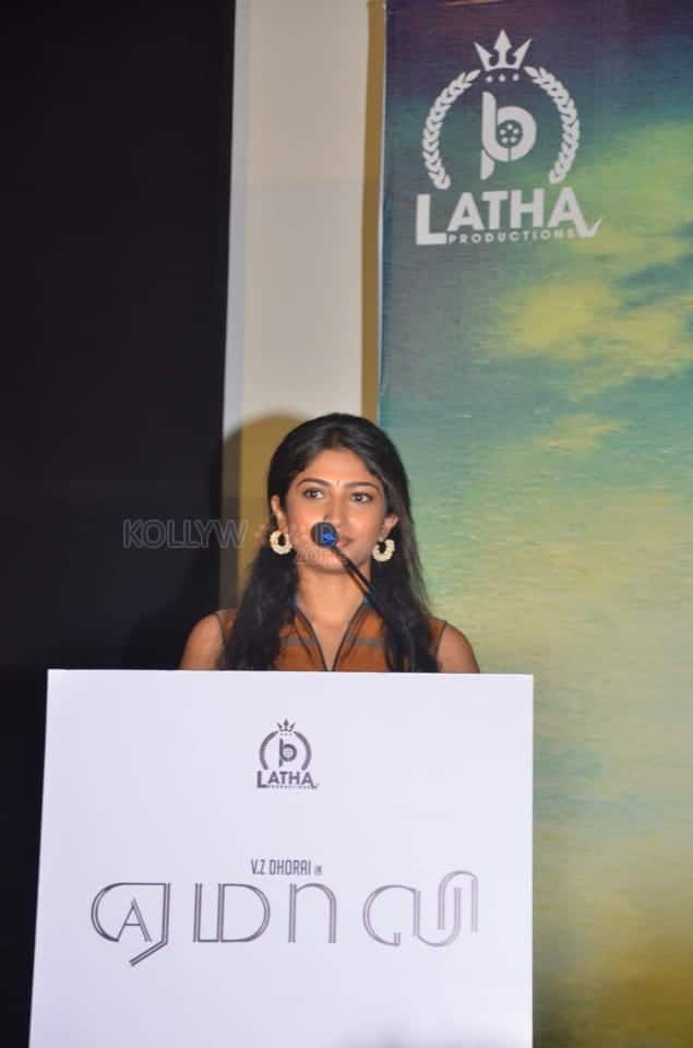 Yemaali Movie Heroine Roshini Prakash Pictures 17