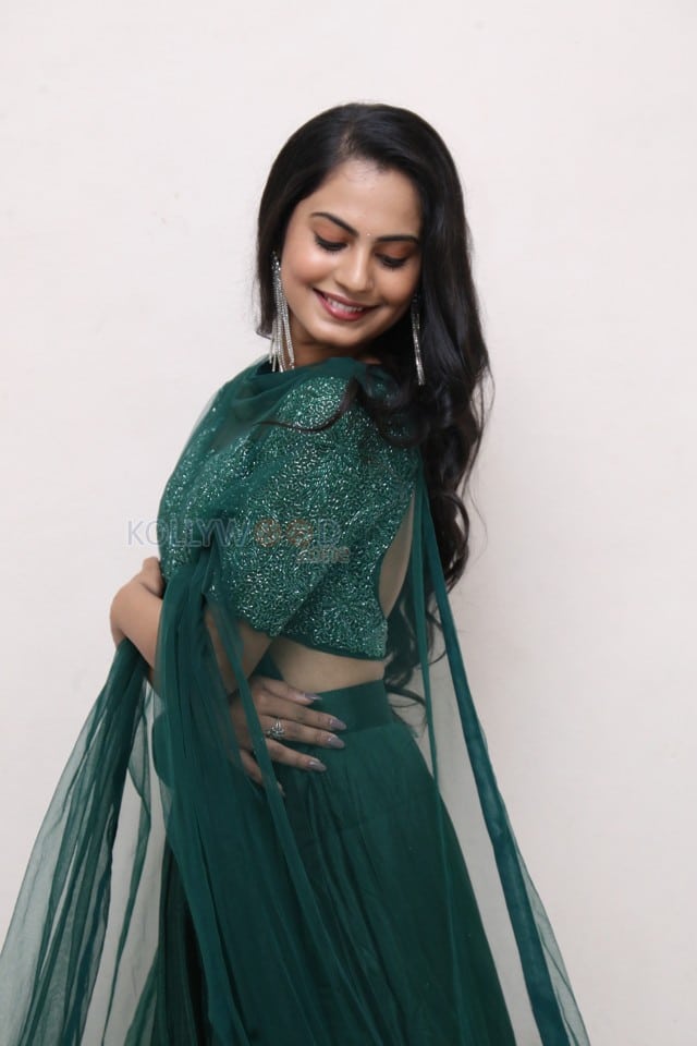 Actress Nilakhi Patra at Beauty Movie Release Press Meet Photos 01