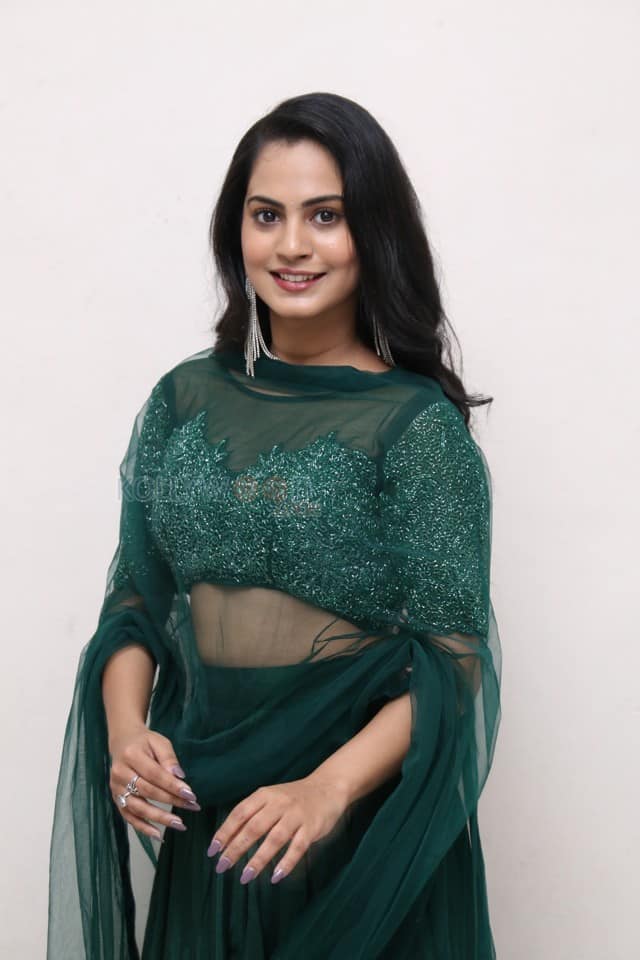 Actress Nilakhi Patra at Beauty Movie Release Press Meet Photos 02