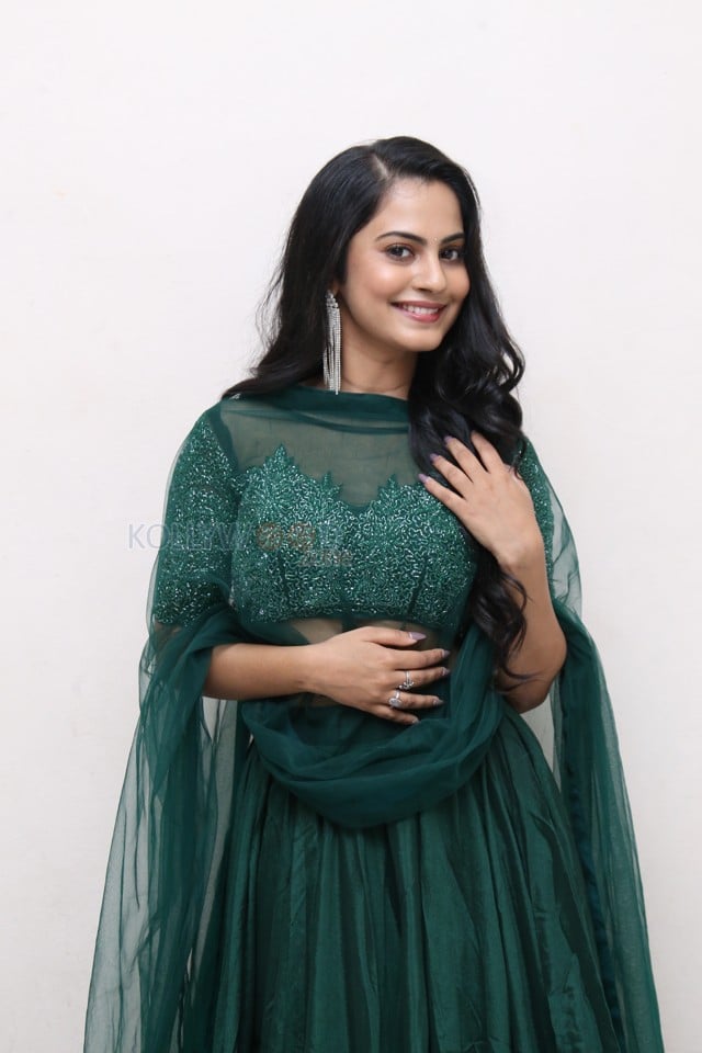 Actress Nilakhi Patra at Beauty Movie Release Press Meet Photos 06