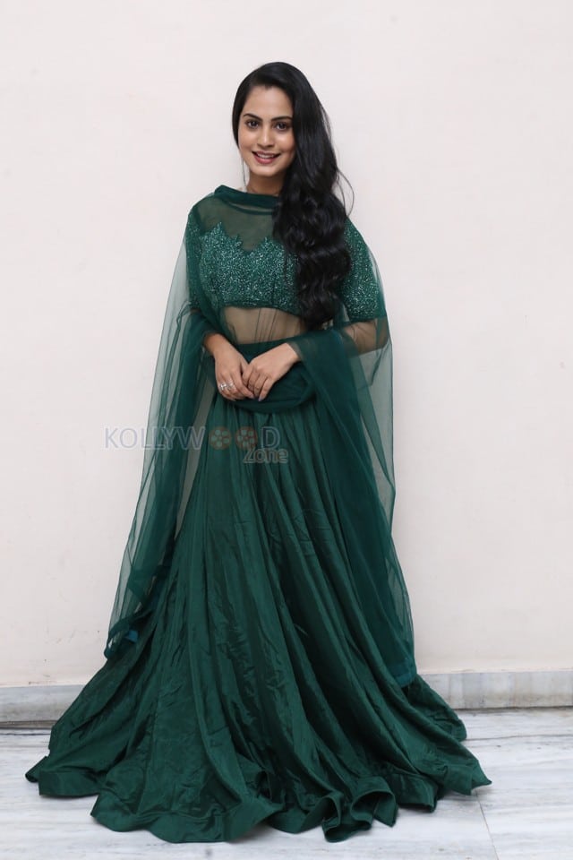 Actress Nilakhi Patra at Beauty Movie Release Press Meet Photos 14