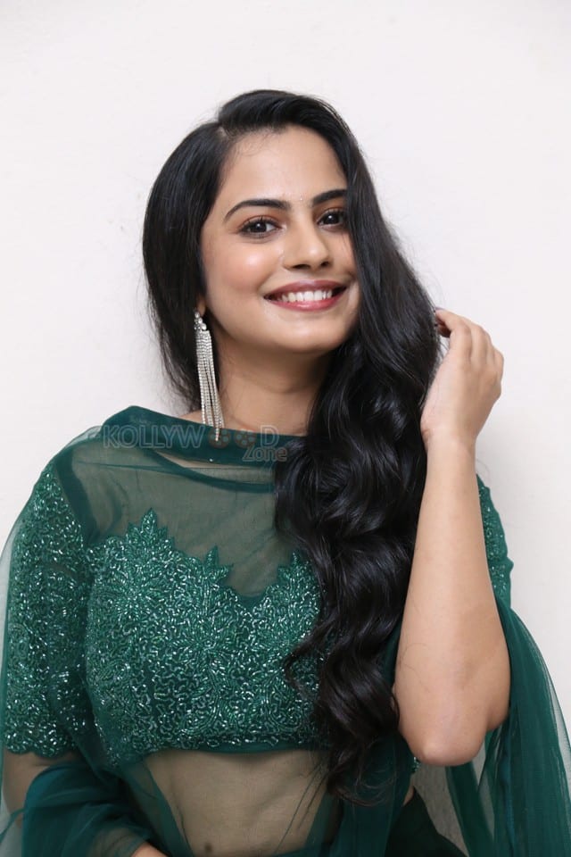 Actress Nilakhi Patra at Beauty Movie Release Press Meet Photos 18