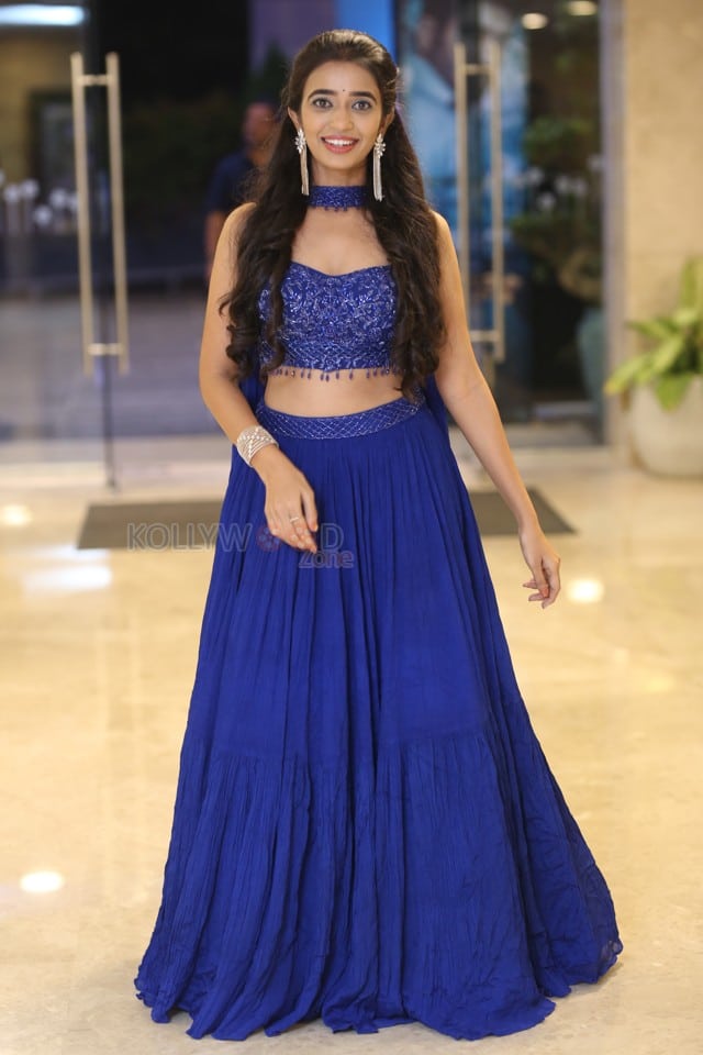 Actress Trupti Ravindra at Bhadrakaali Pre Release Event Photos 19