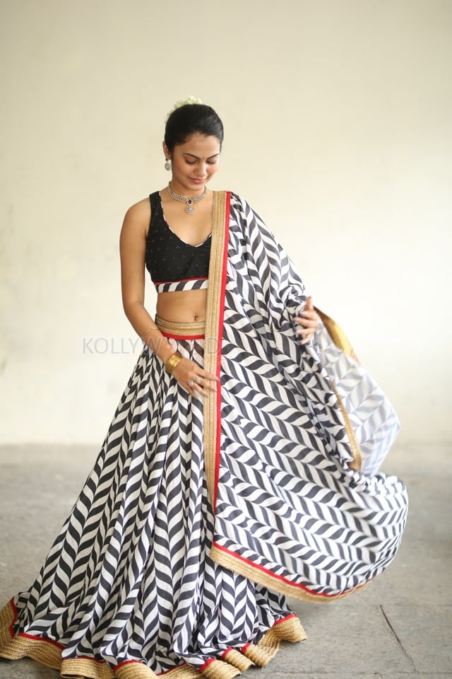 Beauty Movie Heroine Nilakhi Patra Sexy Photos 22