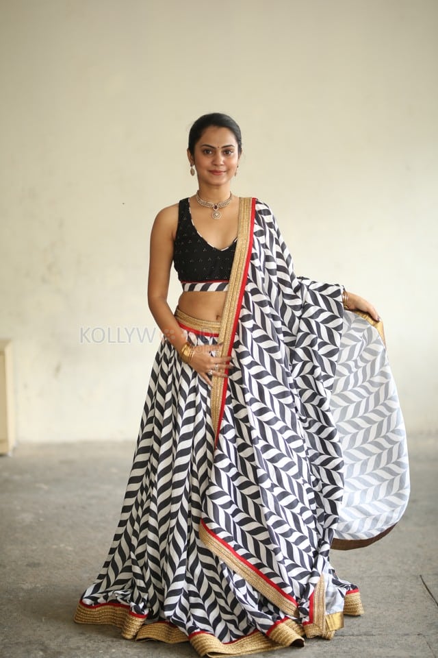 Beauty Movie Heroine Nilakhi Patra Sexy Photos 24