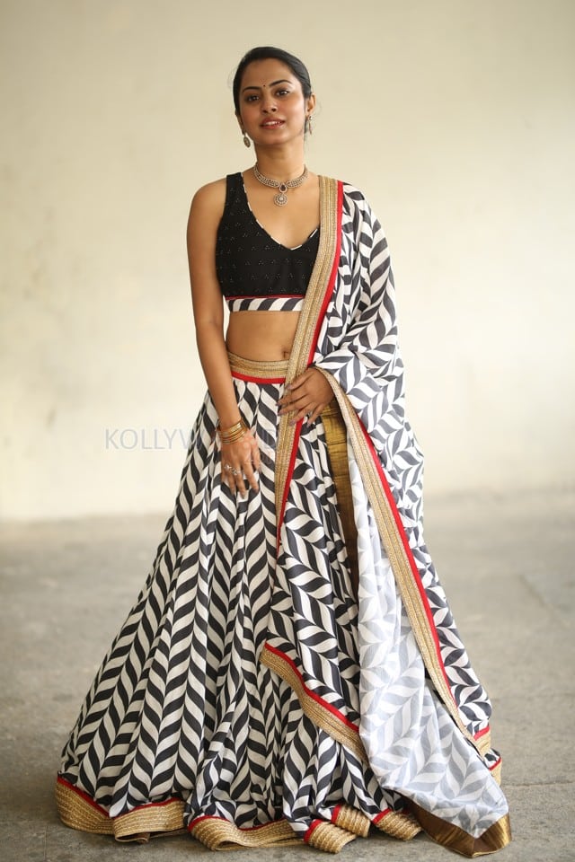 Beauty Movie Heroine Nilakhi Patra Sexy Photos 39