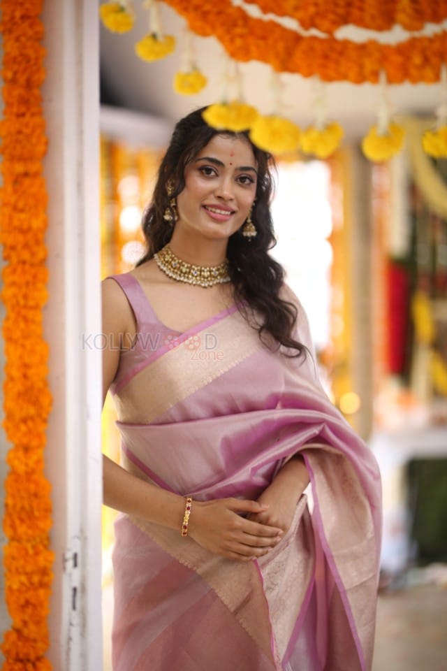 Actress Ira Dayanand at Sreeyas Chitra and Purna Naidu Production New Movie Launch Photos 22