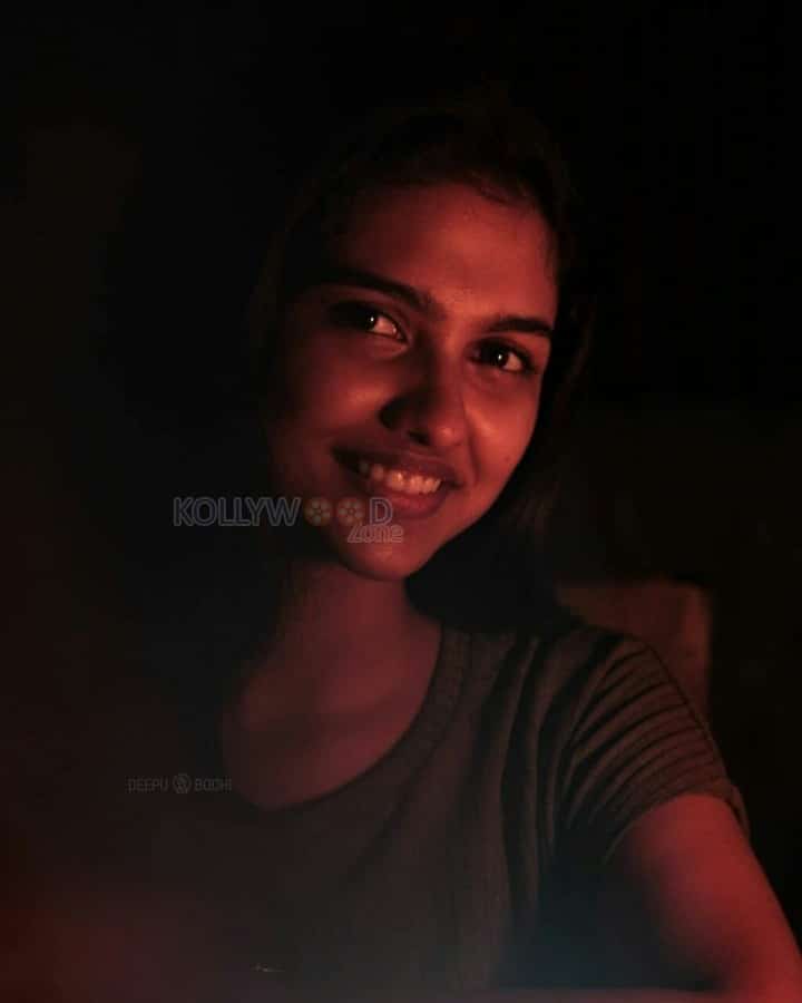 Beautiful Malayalam Actress Mamitha Baiju Pictures 10