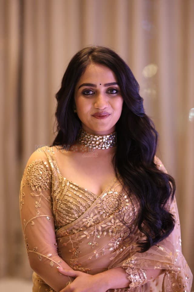 Sakshi Mhadolkar