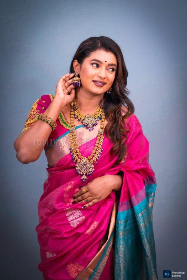 Actress Chaitra Ram Sexy Pictures 11