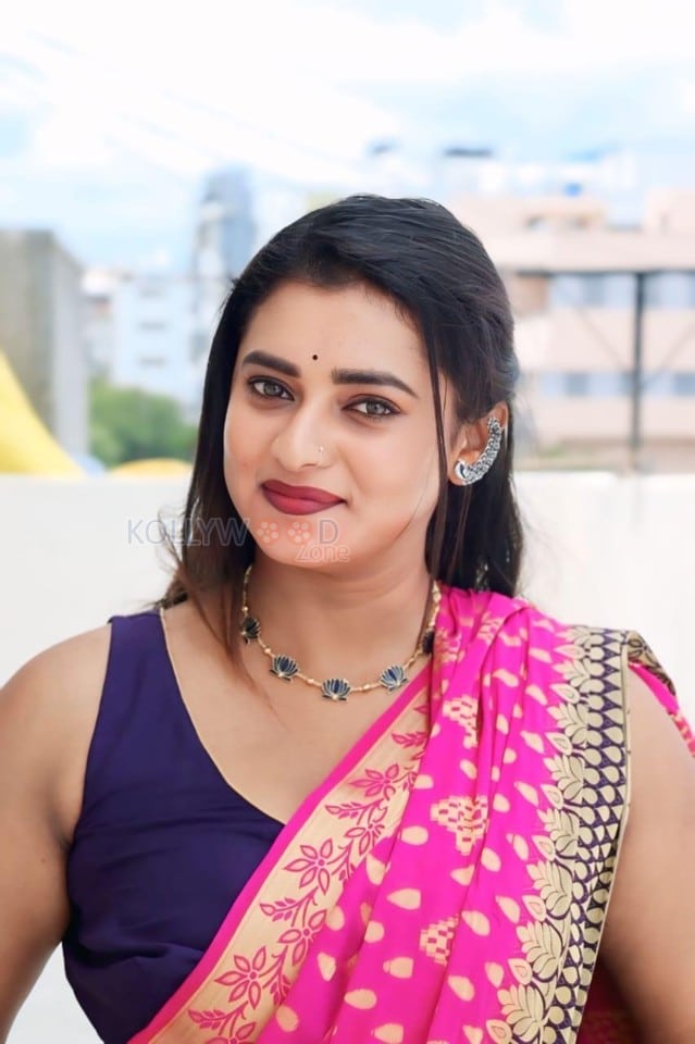 Actress Chaitra Ram Sexy Pictures 25