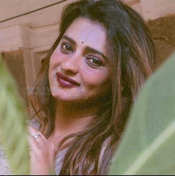 Actress Chaitra Ram Sexy Pictures 33