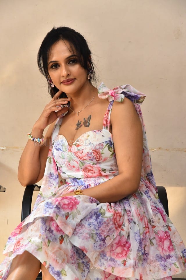 Actress Jyothi Poorvaj at Killer Movie Song Launch Event Pictures 14