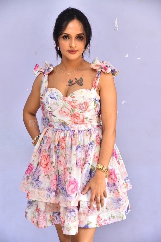 Actress Jyothi Poorvaj at Killer Movie Song Launch Event Pictures 20