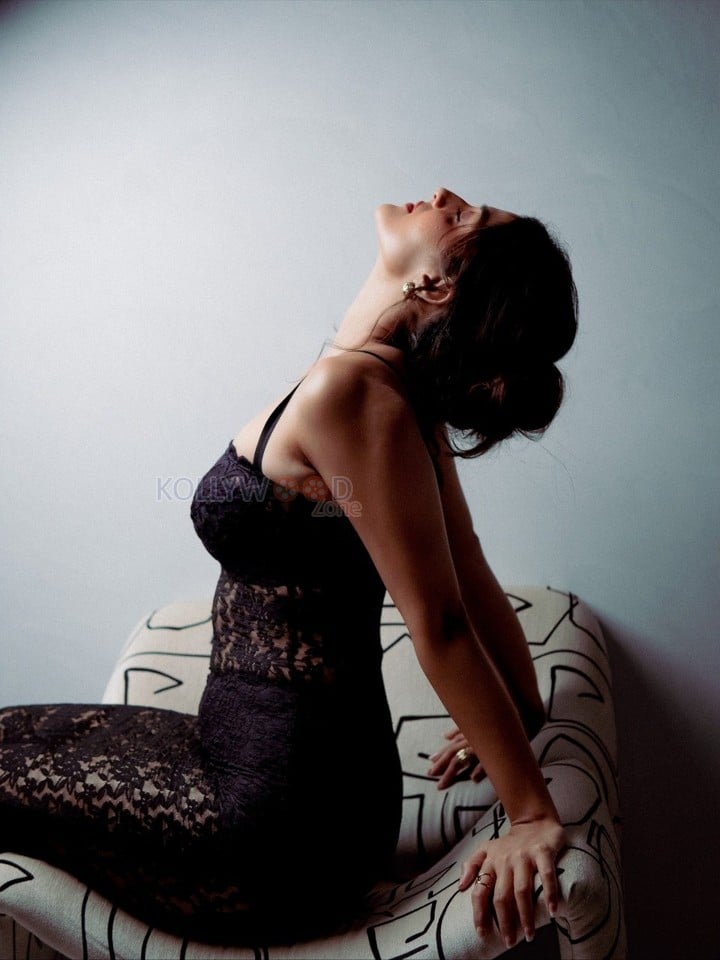 Actress Miloni Jhonsa in a Black Lace Full Length Bodycon Dress with Spaghetti Strap Photos 07
