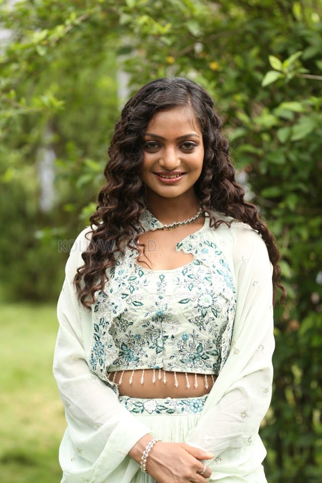 Actress Monalisa Bhosle at Life Movie Opening Photos 26