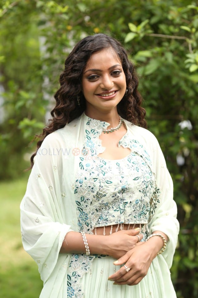 Actress Monalisa Bhosle at Life Movie Opening Photos 27