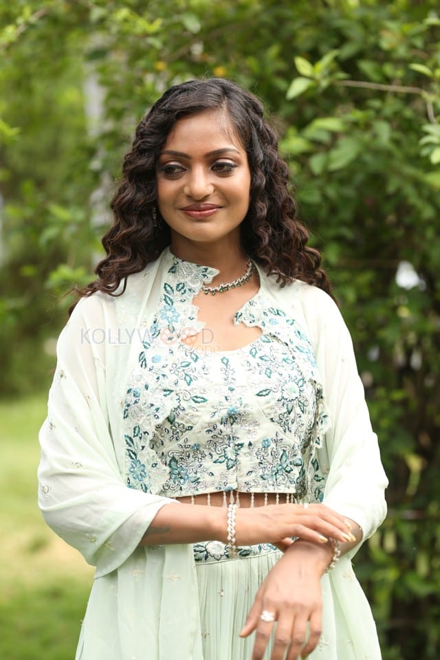 Actress Monalisa Bhosle at Life Movie Opening Photos 28