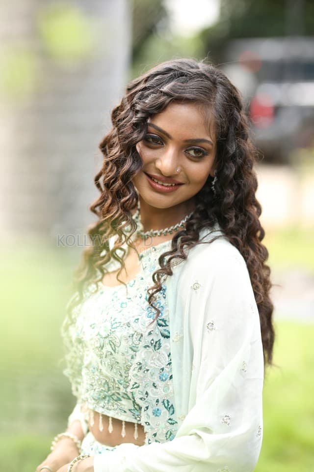 Actress Monalisa Bhosle at Life Movie Opening Photos 34