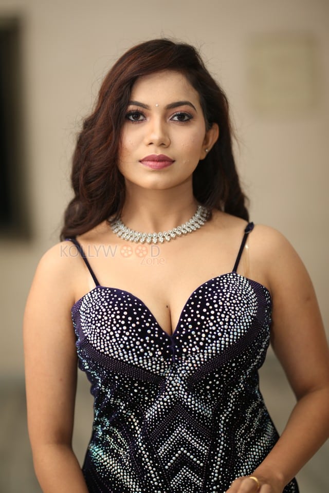 Heroine Kusuma Chandaka at Love Days Movie Press Meet Photos 22