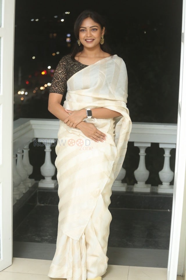 Actress Lavannya Sahukara at Valentines Night Movie Press Meet Photos 02