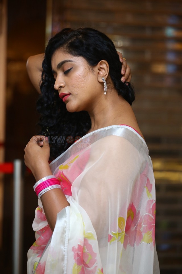 Actress Mahathi Bikshu at Kinnerasaani Movie Trailer Launch Photos 06