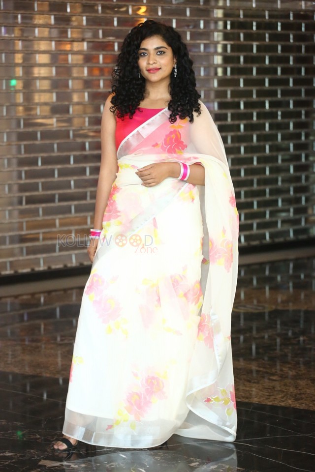 Actress Mahathi Bikshu at Kinnerasaani Movie Trailer Launch Photos 11