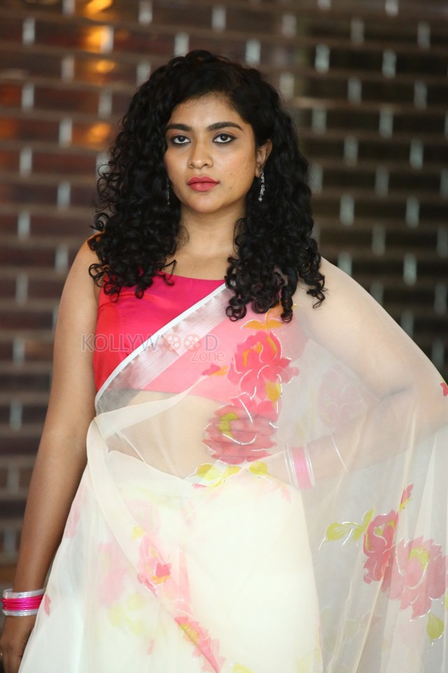 Actress Mahathi Bikshu at Kinnerasaani Movie Trailer Launch Photos 13
