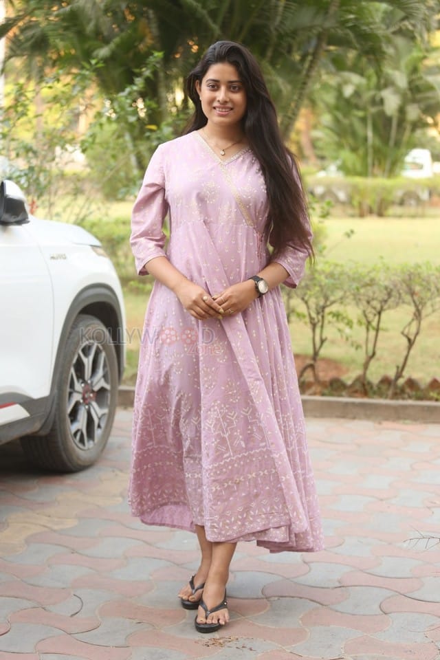 Actress Smrita Rani at Grandhalayam Trailer Launch Photos 02