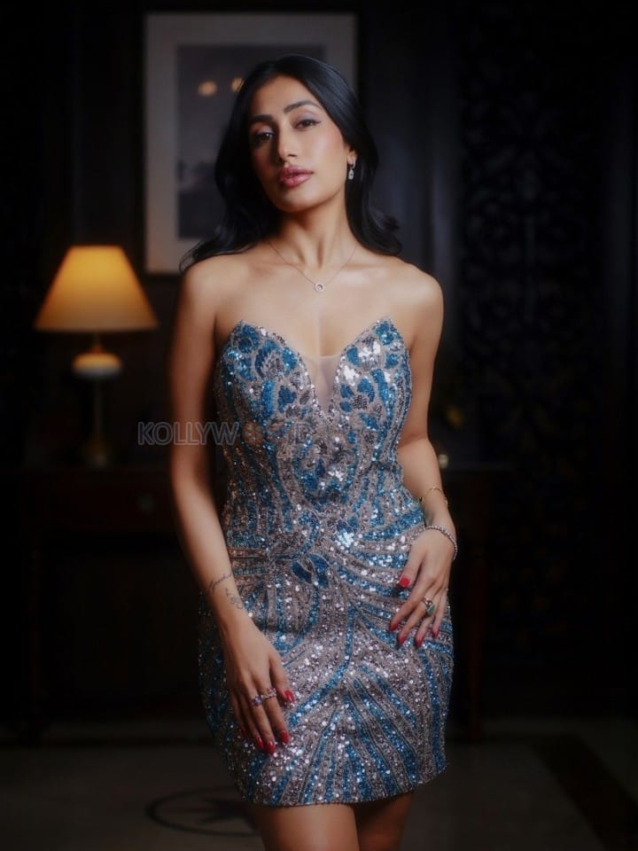 Love Sex Aur Dhokha 2 Actress Dhanashree Verma in a Silver Sequin Strapless Mini Bodycon Dress with a V Neckline Photos 03