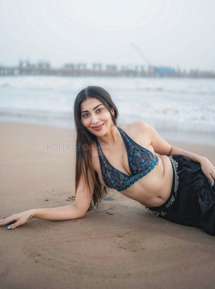 Sexy Ruma Sharma in a Bohemian Style Halter Neck Top with a Black Tiered Skirt Photos 07