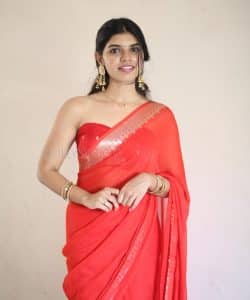 Gayathri Ramana (Gayatri Ramana)