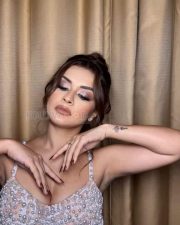 Adorable Avneet Kaur in a Deep Neck Peach Outfit with Pearls Photos 07 Adorable Avneet Kaur in a Deep Neck Peach Outfit with Pearls Photos 07
