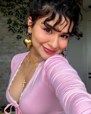Alluring Avneet Kaur Cleavage in a Pink Lace Trim Tie Front Crop Top Photos 04