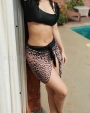 Avneet Kaur Hot Swimsuit Pictures 02